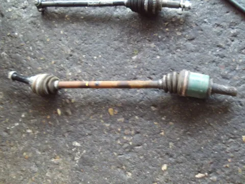Ημιαξόνιο Πίσω Αριστερό για SUBARU FORESTER (2002 - 2005) (SG)  Ημιαξόνιο Πίσω Αριστερό για SUBARU FORESTER (2002 - 2005) (SG)