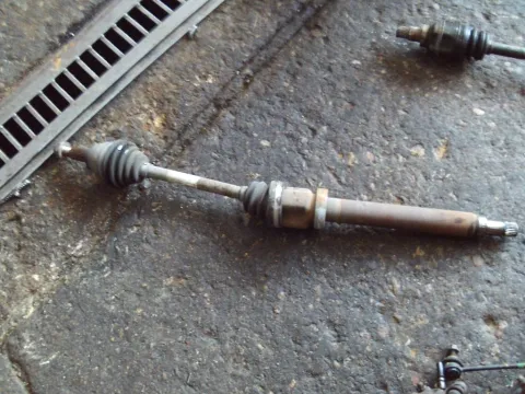 Ημιαξόνιο Εμπρός Δεξί για FORD FIESTA (2008 - 2012) Mk6 (JA8) 1400 (RTJA) Petrol 97 LPG  Ημιαξόνιο Εμπρός Δεξί για FORD FIESTA (2008 - 2012) Mk6 (JA8) 1400 (RTJA) Petrol 97 LPG