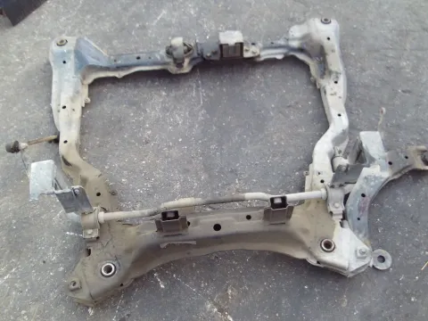 Γέφυρα Εμπρός Πλαίσιο για KIA CARENS (2000 - 2006) 2000cc Diesel CRDi D4EA 113hp *ΔΒ* Γέφυρα Εμπρός Πλαίσιο για KIA CARENS (2000 - 2006) 2000cc Diesel CRDi D4EA 113hp *ΔΒ*