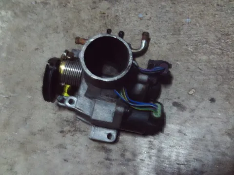 Σώμα Πεταλούδας 96254666 για CHEVROLET - DAEWOO MATIZ (1998 - 2001) (M100)   (36) Σώμα Πεταλούδας 96254666 για CHEVROLET - DAEWOO MATIZ (1998 - 2001) (M100)   (36)
