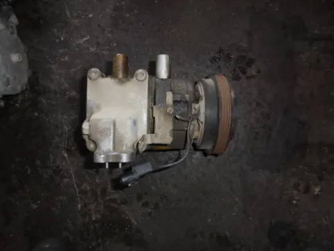 Συμπιεστής A-C (Κομπρέσορας) για HYUNDAI COUPE (2001 - 2004) (GK) Coupe - 2dr  Συμπιεστής A-C (Κομπρέσορας) για HYUNDAI COUPE (2001 - 2004) (GK) Coupe - 2dr