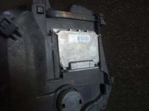 Φανάρι Εμπρός Δεξί XENON (Σπασμένη Βάση) για OPEL VECTRA (2005 - 2008) C  -  Φανάρι Εμπρός Δεξί XENON (Σπασμένη Βάση) για OPEL VECTRA (2005 - 2008) C  -