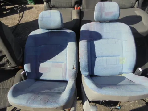 Καθίσματα Σετ Εμπρός Με Αερόσακους (Όχι πολύ Καθαρά) για RENAULT CLIO (1998 - 2001) (BB_) (CB_) *ΔΒ* Καθίσματα Σετ Εμπρός Με Αερόσακους (Όχι πολύ Καθαρά) για RENAULT CLIO (1998 - 2001) (BB_) (CB_) *ΔΒ*