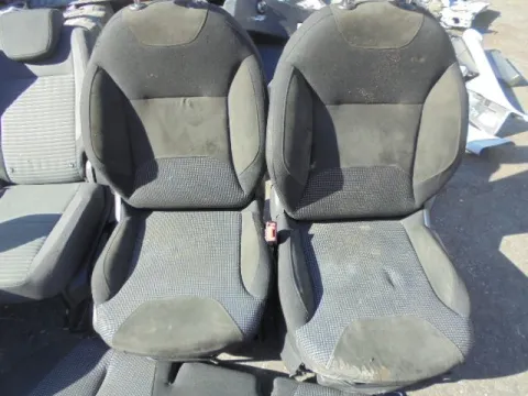 Καθίσματα Σετ Εμπρός Με Αερόσακους για PEUGEOT 208 (2012 - 2016) ( ) *ΔΒ* Καθίσματα Σετ Εμπρός Με Αερόσακους για PEUGEOT 208 (2012 - 2016) ( ) *ΔΒ*