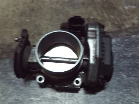 Σώμα Πεταλούδας 058133063Μ για VW PASSAT (1997 - 2000) (3B2) (14) Σώμα Πεταλούδας 058133063Μ για VW PASSAT (1997 - 2000) (3B2) (14)