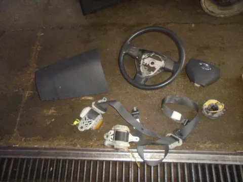 Σετ Αερόσακων Εμπρός (χ.Ταμπλό) Με Καπάκι για DAIHATSU TERIOS (2006 - 2009) (J200) *Γ* Σετ Αερόσακων Εμπρός (χ.Ταμπλό) Με Καπάκι για DAIHATSU TERIOS (2006 - 2009) (J200) *Γ*