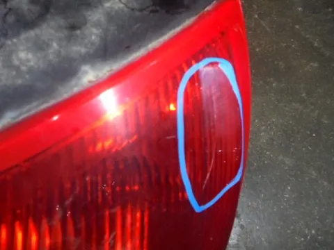 Φανάρι Πίσω Δεξί (Ραγισμένο)  για MITSUBISHI COLT (2005 - 2008 ) (CZ) Hatchback - 3dr (CZ3)  - 