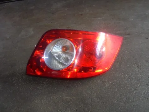 Φανάρι Πίσω Δεξί (Ελαττωματικό) για RENAULT MEGANE (2002 - 2005) (LM) (KM) (EM) (CM) (EM) Coupe - Cabrio - 2dr  Φανάρι Πίσω Δεξί (Ελαττωματικό) για RENAULT MEGANE (2002 - 2005) (LM) (KM) (EM) (CM) (EM) Coupe - Cabrio - 2dr