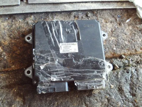 Εγκέφαλος Κινητήρα 1860095400 για MITSUBISHI COLT (2005 - 2008 ) (CZ)  ΤΕΛΑΡΟ *16* Εγκέφαλος Κινητήρα 1860095400 για MITSUBISHI COLT (2005 - 2008 ) (CZ)  ΤΕΛΑΡΟ *16*