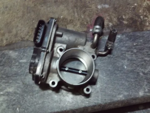 Σώμα Πεταλούδας 22030-47010 για TOYOTA YARIS (2009 - 2012) (XP90)  Σώμα Πεταλούδας 22030-47010 για TOYOTA YARIS (2009 - 2012) (XP90)