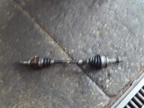 Ημιαξόνιο Εμπρός Αριστερό για TOYOTA YARIS (2006 - 2009) (KL9) ITALY  Ημιαξόνιο Εμπρός Αριστερό για TOYOTA YARIS (2006 - 2009) (KL9) ITALY