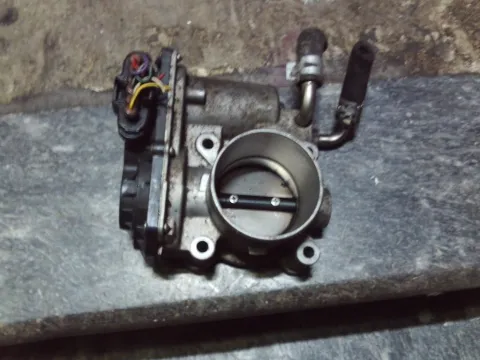 Σώμα Πεταλούδας 2203047010 για TOYOTA YARIS (2009 - 2012) (XP90)  Σώμα Πεταλούδας 2203047010 για TOYOTA YARIS (2009 - 2012) (XP90)
