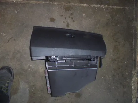 Ντουλαπάκι για CITROEN C4 (2004 - 2007) (LC) , (2007 - 2011) *Γ* Ντουλαπάκι για CITROEN C4 (2004 - 2007) (LC) , (2007 - 2011) *Γ*