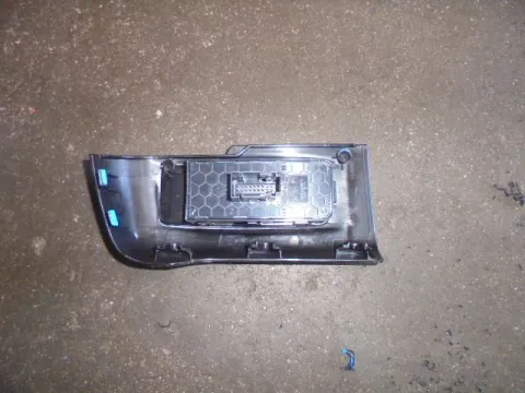 Διακόπτης Παραθύρων Κεντρικός Αριστερής 4πλος 14pin για CITROEN C3 (2017 - )  - 