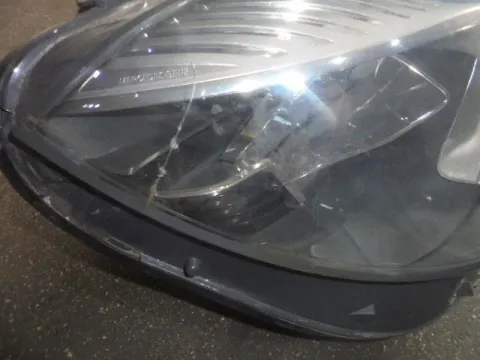 Φανάρι Εμπρός Δεξί XENON - LED (Χωρίς Πλακέτες) (Ραγισμένο) για MERCEDES E - CLASS (2009 - 2012) (W212)  -  Φανάρι Εμπρός Δεξί XENON - LED (Χωρίς Πλακέτες) (Ραγισμένο) για MERCEDES E - CLASS (2009 - 2012) (W212)  -