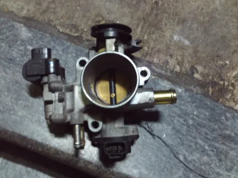 Σώμα Πεταλούδας 8945220130 για TOYOTA COROLLA (2002 - 2004) (E120)  ΤΕΛΑΡΟ 64"(πισω σκαλα) Σώμα Πεταλούδας 8945220130 για TOYOTA COROLLA (2002 - 2004) (E120)  ΤΕΛΑΡΟ 64"(πισω σκαλα)