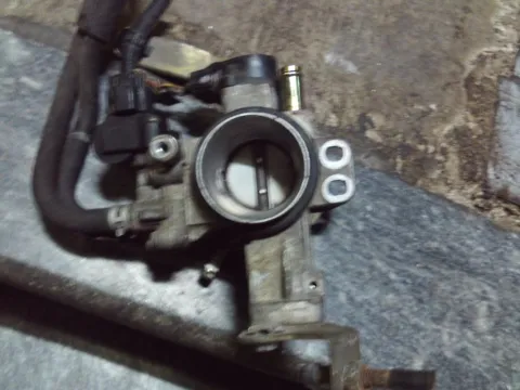 Σώμα Πεταλούδας 222100J010 για TOYOTA YARIS (1999 - 2002) (XP10)  Σώμα Πεταλούδας 222100J010 για TOYOTA YARIS (1999 - 2002) (XP10)