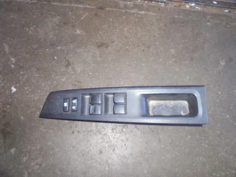 Διακόπτης Παραθύρων Κεντρικός Αριστερής 4πλος 15pin για TOYOTA YARIS (2015 - 2017) 