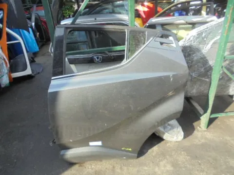 Πόρτα Πίσω Αριστερή για TOYOTA C-HR (2017 - 2019) *E* Πόρτα Πίσω Αριστερή για TOYOTA C-HR (2017 - 2019) *E*