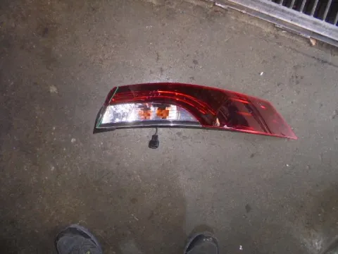 Φανάρι Πίσω Δεξί (Ελαττωματικό) για RENAULT MEGANE (2012 - 2014) Coupe - Cabrio - 2dr  Φανάρι Πίσω Δεξί (Ελαττωματικό) για RENAULT MEGANE (2012 - 2014) Coupe - Cabrio - 2dr