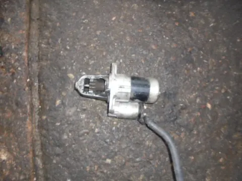 Μίζα για NISSAN X-TRAIL (2001 - 2003) (T30) SUV- ΕΚΤΟΣ ΔΡΟΜΟΥ- 5dr 2000 (QR20DE) petrol 140 2WD  Μίζα για NISSAN X-TRAIL (2001 - 2003) (T30) SUV- ΕΚΤΟΣ ΔΡΟΜΟΥ- 5dr 2000 (QR20DE) petrol 140 2WD