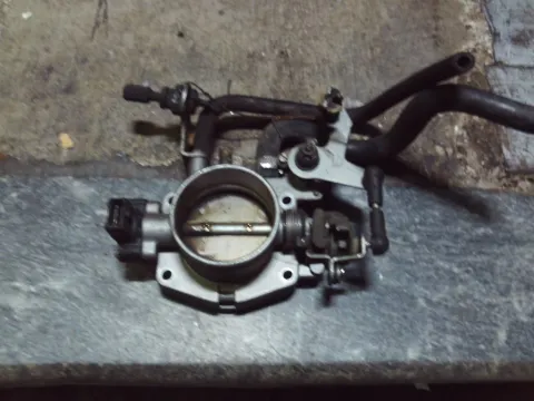 Σώμα Πεταλούδας 17303629 για BMW 5 Series (1988 - 1995) (E34)  Σώμα Πεταλούδας 17303629 για BMW 5 Series (1988 - 1995) (E34)