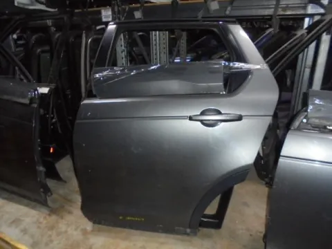 Πόρτα Πίσω Αριστερή για LANDROVER DISCOVERY (2014 -) (L550) SPORT  Πόρτα Πίσω Αριστερή για LANDROVER DISCOVERY (2014 -) (L550) SPORT