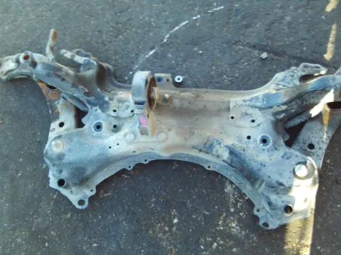 Γέφυρα Εμπρός Οριζόντια για TOYOTA AURIS (2013 - 2015) 1400 Diesel D-4D 90hp 1ND *ΔΒ* Γέφυρα Εμπρός Οριζόντια για TOYOTA AURIS (2013 - 2015) 1400 Diesel D-4D 90hp 1ND *ΔΒ*