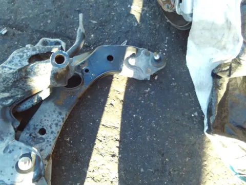 Ψαλίδι Εμπρός Δεξί για TOYOTA AURIS (2013 - 2015) 1400 Diesel D-4D 90hp 1ND *ΔΒ* Ψαλίδι Εμπρός Δεξί για TOYOTA AURIS (2013 - 2015) 1400 Diesel D-4D 90hp 1ND *ΔΒ*
