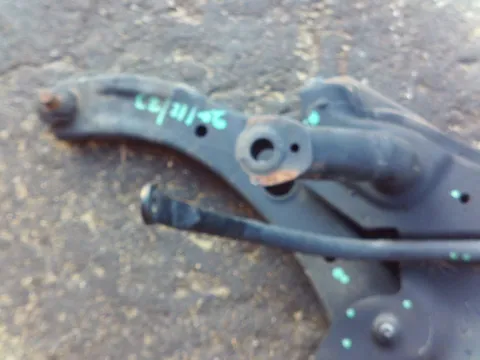 Ψαλίδι Εμπρός Αριστερό για SUZUKI SWIFT (2006 - 2008) (RS) *ΔΒ*