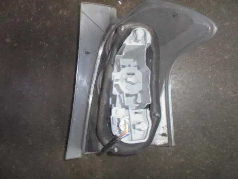 Φανάρι Πλακέτα Φανού Πίσω Αριστερά για TOYOTA COROLLA VERSO (2004 -2008) (R10)  Φανάρι Πλακέτα Φανού Πίσω Αριστερά για TOYOTA COROLLA VERSO (2004 -2008) (R10)