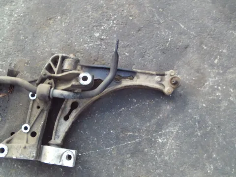 Ψαλίδι Εμπρός Δεξί για SKODA OCTAVIA (2008 - 2013) 5 (1Z3-5) 1600 (CAYC) Diesel 105 *ΔΒ* Ψαλίδι Εμπρός Δεξί για SKODA OCTAVIA (2008 - 2013) 5 (1Z3-5) 1600 (CAYC) Diesel 105 *ΔΒ*