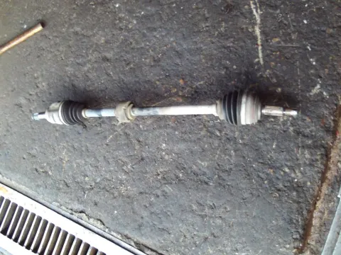 Ημιαξόνιο Εμπρός Δεξί για TOYOTA YARIS (2012 - 2014) ( ) 1400 Diesel D4-D 90hp (1ND)  Ημιαξόνιο Εμπρός Δεξί για TOYOTA YARIS (2012 - 2014) ( ) 1400 Diesel D4-D 90hp (1ND)
