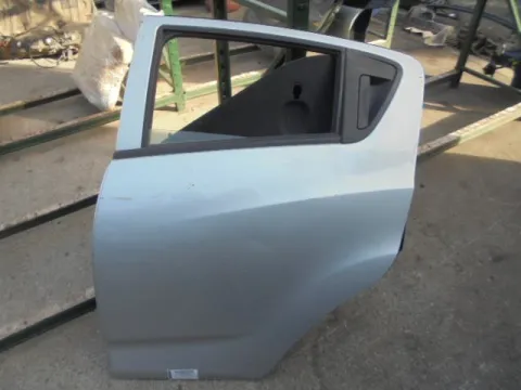 Πόρτα Πίσω Αριστερή (Λίγο Χτυπημένη)  για CHEVROLET - DAEWOO AVEO (2011- ) ( ) *Γ* Πόρτα Πίσω Αριστερή (Λίγο Χτυπημένη)  για CHEVROLET - DAEWOO AVEO (2011- ) ( ) *Γ*