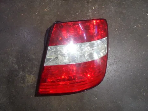 Φανάρι Πίσω Δεξί (Ελαττωματικό) για FIAT STILO (2001 - 2006) (192) Hatchback - 5dr  Φανάρι Πίσω Δεξί (Ελαττωματικό) για FIAT STILO (2001 - 2006) (192) Hatchback - 5dr
