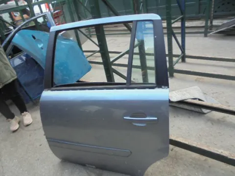 Πόρτα Πίσω Αριστερή (Λίγο Χτυπημένη) για OPEL ZAFIRA (2005 - 2008) B , (2008 - 2012) B *Γ* Πόρτα Πίσω Αριστερή (Λίγο Χτυπημένη) για OPEL ZAFIRA (2005 - 2008) B , (2008 - 2012) B *Γ*