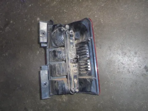 Φανάρι Πλακέτα Φανού Πίσω Αριστερά για JEEP CHEROKEE (2008 - 2013) (KK)  Φανάρι Πλακέτα Φανού Πίσω Αριστερά για JEEP CHEROKEE (2008 - 2013) (KK)