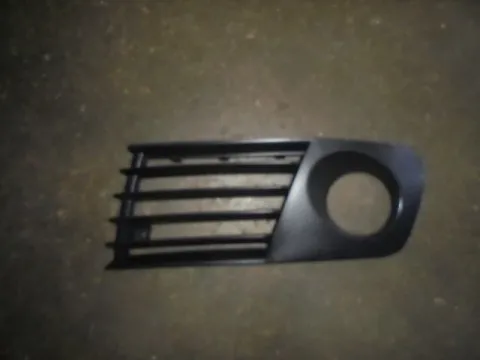 Δίχτυ Προφυλακτήρα Εμπρός Αριστερό για SEAT IBIZA (2002 - 2006) (6LZ)  Δίχτυ Προφυλακτήρα Εμπρός Αριστερό για SEAT IBIZA (2002 - 2006) (6LZ)