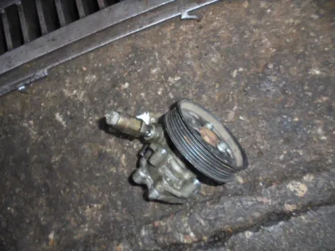 Αντλία Υδραυλικού Τιμονιού Μεταχειρισμένος για VW GOLF (1998 - 2004) Mk4 (1J1) Hatchback - 5dr  Αντλία Υδραυλικού Τιμονιού Μεταχειρισμένος για VW GOLF (1998 - 2004) Mk4 (1J1) Hatchback - 5dr