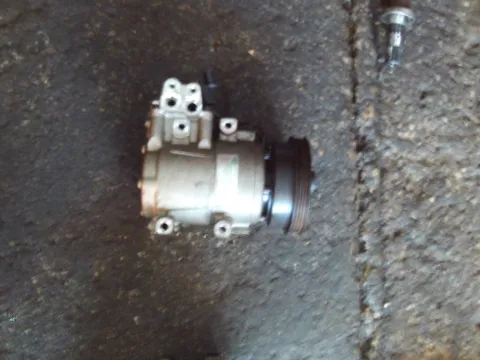Συμπιεστής A-C (Κομπρέσορας) για HYUNDAI ACCENT (1999 - 2002) (CG) (LC)  Συμπιεστής A-C (Κομπρέσορας) για HYUNDAI ACCENT (1999 - 2002) (CG) (LC)