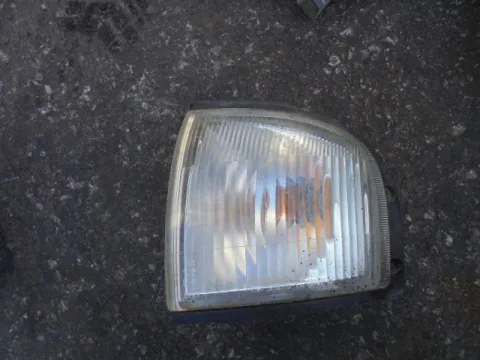 Φλας Εμπρός Αριστερό για MAZDA B-Series (1999 - 2003) (UN)  Φλας Εμπρός Αριστερό για MAZDA B-Series (1999 - 2003) (UN)