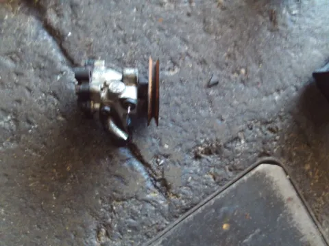 Αντλία Υδραυλικού Τιμονιού Μεταχειρισμένος για HYUNDAI ATOS MPV (2000 - 2003) (MX)  Αντλία Υδραυλικού Τιμονιού Μεταχειρισμένος για HYUNDAI ATOS MPV (2000 - 2003) (MX)