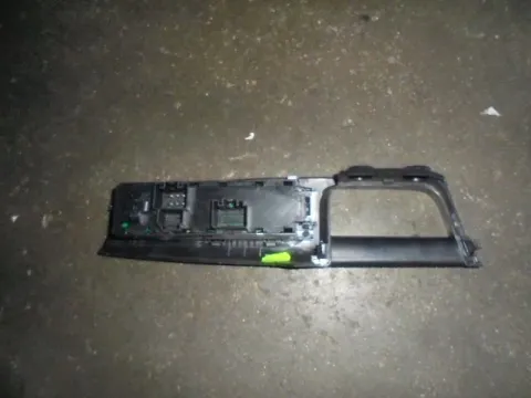 Διακόπτης Παραθύρων Κεντρικός Αριστερής 2Πλος 6+7Pin  για FORD TRANSIT CONNECT TOURNEO (2014 - )  - 