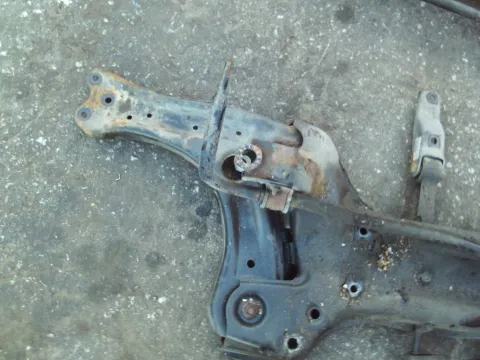 Ψαλίδι Εμπρός Αριστερό για VW POLO (2009 - 2014) (6R) 1600 (CAYA) Diesel 75 TDI *ΔΒ* Ψαλίδι Εμπρός Αριστερό για VW POLO (2009 - 2014) (6R) 1600 (CAYA) Diesel 75 TDI *ΔΒ*