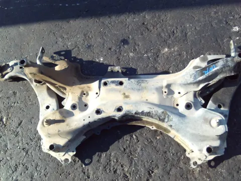Γέφυρα Εμπρός Οριζόντια για TOYOTA AURIS (2013 - 2015) 1300 Petrol Dual VVT-I 99hp 1NR *ΔΒ* Γέφυρα Εμπρός Οριζόντια για TOYOTA AURIS (2013 - 2015) 1300 Petrol Dual VVT-I 99hp 1NR *ΔΒ*