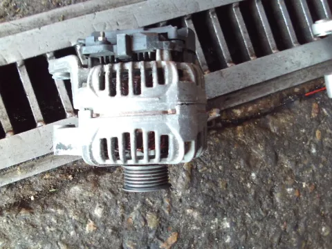 Δυναμό - Εναλλάκτης 0124415005 για OPEL ZAFIRA (2002 - 2005) A 2000 (Y 20 DTH) Diesel 101  Δυναμό - Εναλλάκτης 0124415005 για OPEL ZAFIRA (2002 - 2005) A 2000 (Y 20 DTH) Diesel 101