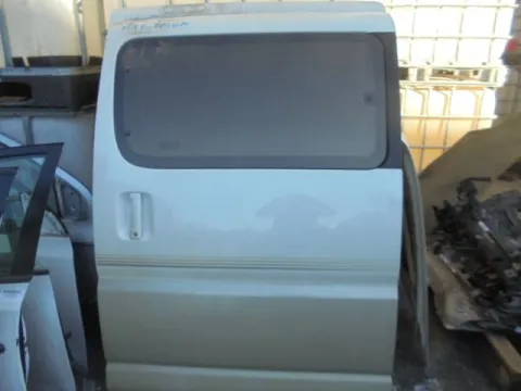 Πόρτα Αριστερή Συρόμενη Με Τζάμι για TOYOTA HI-ACE (2005- ) QUANTUM *Γ* Πόρτα Αριστερή Συρόμενη Με Τζάμι για TOYOTA HI-ACE (2005- ) QUANTUM *Γ*