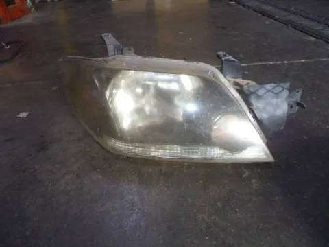Φανάρι Εμπρός Δεξί (Όχι Πολύ Καθαρό) για MITSUBISHI OUTLANDER (2003 - 2006) (CU)  Φανάρι Εμπρός Δεξί (Όχι Πολύ Καθαρό) για MITSUBISHI OUTLANDER (2003 - 2006) (CU)