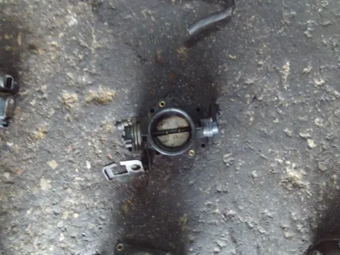 Σώμα Πεταλούδας 988FFF για FORD MONDEO (1996 - 2000) Mk2  ΤΕΛΑΡΟ 61"(πισω σκαλα) Σώμα Πεταλούδας 988FFF για FORD MONDEO (1996 - 2000) Mk2  ΤΕΛΑΡΟ 61"(πισω σκαλα)