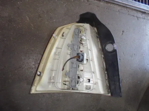 Φανάρι Πίσω Δεξί (Ελαττωματικό) για OPEL ZAFIRA (2008 - 2012) B  - 